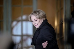 Dăncilă: Declaraţia Anei Gomes, total neinspirată; Este membră a fundaţiei patronată de Soros