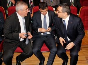 Daniel Constantin a părăsit şedinţa Delegaţiei Permanente ALDE susţinând că e nestatutară. Tăriceanu vrea Congres, Ponta sta la cotitura
