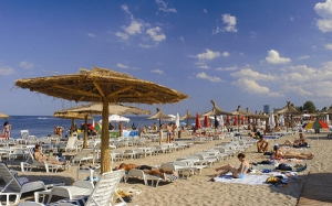 INS: Turiștii străini sosiți în România au cheltuit în medie 2.397 lei/persoană