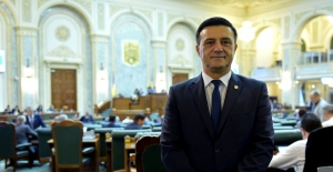 Senatorii PNL au tradat si au votat alături de cei de la PSD și UDMR pentru