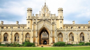 Povestea unui om al străzii care a ajuns să studieze la Universitatea Cambridge