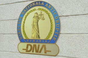 Procurorii DNA au ridicat documente de la Consiliul Judeţean Teleorman până la ora 3.00 dimineaţa