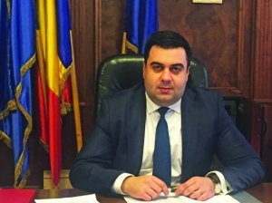 Razvan Cuc a numit administrator șef la Tarom o pensionară PDL, garantată de Costescu