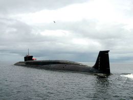 Rusia intenționează să relocheze în Marea Neagră trei submarine cu rachete de croazieră
