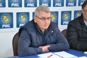 Vicepreşedintele PNL Florin Roman: De la 1 ianuarie 2018, salariile românilor vor scădea cu 23%
