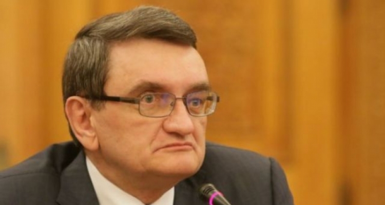 Șapte membri ai CSM îi cer lui Ciorbea să sesizeze CCR pentru OUG privind perpetuarea conducerii IJ