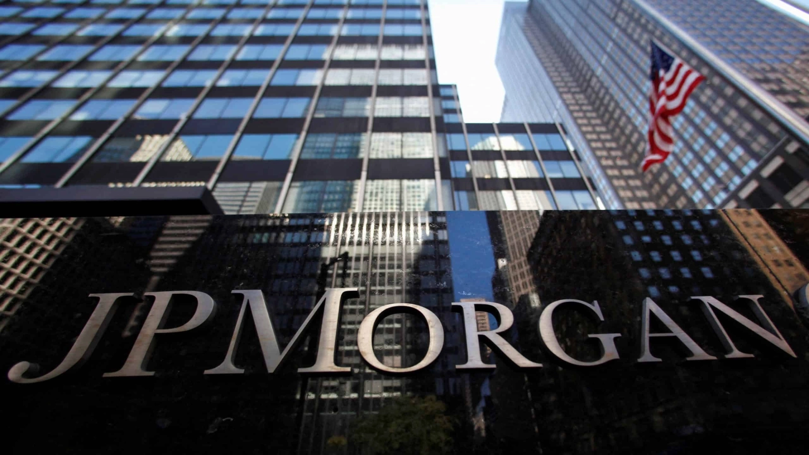 Șeful JP Morgan anunta o criză bancară uriașă: Creditele date prea ușor vor produce falimente în lanț
