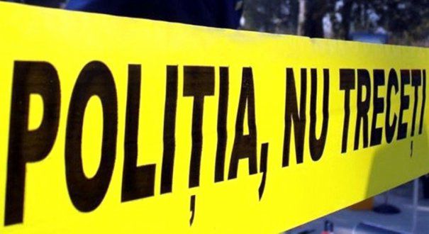 Și-a omorat sotia și l-a obligat pe fiul lor s-o ingroape langa casa