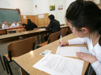 Încep înscrierile pentru a doua sesiune a Bacalaureatului. Probele scrise au loc înaintea celor orale