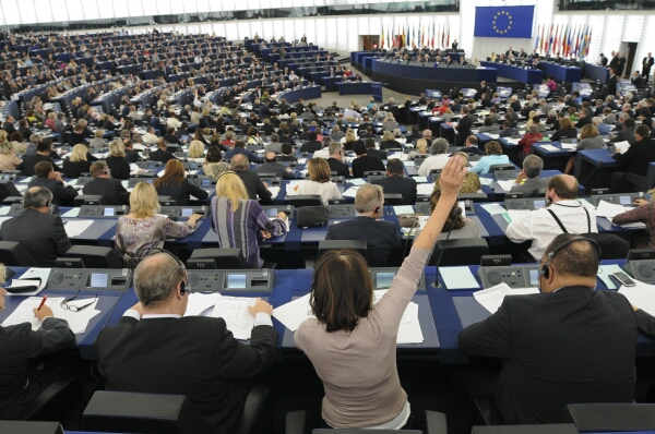 1.800 de euro pentru agenţi de supraveghere la Parlamentul European