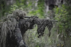 "Soldatul de canapea" in armata elvetiana. Recrutii isi incep serviciul militar acasa din cauza pandemiei de coronavirus