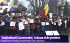 A doua zi de proteste în faţa Palatului Cotroceni. Manifestanţii vor demisia lui Iohannis