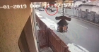 A încercat să-și omoare soacra! Un șofer a dat cu mașina peste ea