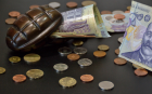 Administratorii de fonduri private avertizeaza: Propunerile Guvernului pentru Pilonul II arunca Romania in haos