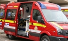 Ambulanță care transporta un pacient în stare gravă, implicată într-un accident