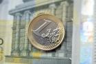 Analiza care ne bagă-n sperieti: va trebui să alegem între mărirea cotei TVA şi devalorizare!
