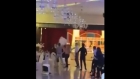 Bataie cu scaune la un restaurant în noaptea de Revelion. Mascaţii au intervenit de urgenţă