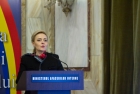 Carmen Dan: "Premierul e singur, demisiile au fost depuse la Guvern"