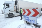 Circulaţie oprita pe mai multe drumuri nationale. Ce şosele sunt inchise din cauza zapezii