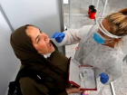 Clinicile și spitalele private și de stat au încasat 12 milioane de euro într-o lună pentru testele COVID-19