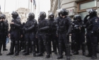 Culcat, culcat! O vârstnică a leșinat după ce mascații de la jandarmi i-au spart ușa, greșind adresa