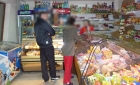 Dialog mega-amuzant într-o alimentară din Vaslui, între vânzătoare și o clientă româncă întoarsă din Italia: "50 de lei, fă! Că ești de la mine din sat"
