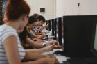 După "Denuntul lui Moromete", la orele de literatură se vor studia postări online şi chiar sms-uri