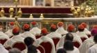 Fum negru in prima zi a Conclavului de la Vatican - Cele patru nume care se luptă pentru a fi ales noul Papă