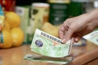 Guvernul amână din nou acordarea de tichete de masă, premii și vouchere de vacanță pentru bugetari