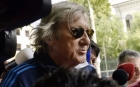 Ilie Năstase, după ce a aruncat cafea pe un cort electoral al PMP: S-a nimerit să fie Băsescu, putea să fie Cioloş, sau Ponta, sau Dragnea, sau Tăriceanu
