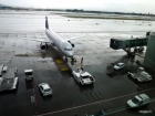 Jaf de 800.000 de euro la Aeroportul Otopeni. Produse de lux furate la încărcarea avioanelor