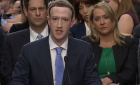 Mark Zuckerberg le-a interzis directorilor de la Facebook să folosească iPhone ca telefon de serviciu