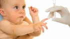 Medicii spun că reacţiile adverse ale vaccinării sunt minore şi rar întâlnire