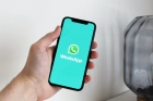 Meta AI a apărut în WhatsApp fără să ceri și fără să poți scăpa de el. UE pregătește o anchetă dură împotriva companiei lui Zuckerberg
