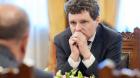 Mincinosul-mincinoșilor - Măsurile fiscale agreate la Cotroceni: TVA mai mare, preț dublu pentru vignietă, concedieri și sporuri tăiate
