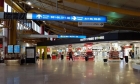 O bătaie între țigani a întors din drum o aeronavă Blue Air
