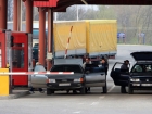 O fata de 12 ani a încercat să iasă din ţară cu buletinul surorii ei de 21 de ani