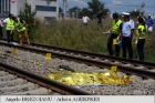 O femeie s-a aruncat din tren, cu tot cu copil în brațe