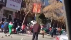 O maşină a intrat într-un grup de copii în China. Sunt cel puţin 5 morţi şi 18 răniţi