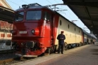 Patru persoane au murit lovite de un tren care circula pe magistrala 800