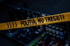 Poliţiştii din Harghita caută un copil mort şi îngropat de concubinul mamei