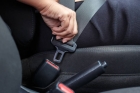 Profituri uriase pe spinarea cetatenilor, Ciolacu se face ca nu vede: Prețurile asigurărilor RCA au explodat în ciuda plafonării guvernamentale
