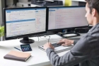 Programatorii cu studii medii, scutiţi de impozit de la 1 februarie