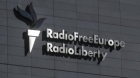 Radio Europa Liberă poate emite în continuare. Cum a blocat un judecător districtual decizia administrației Trump
