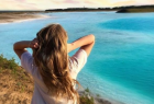 Secretul sumbru al "celui mai frumos lac" din Rusia. Ce riscă cei care înoată în el