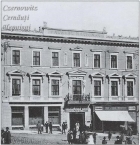 Sediul Societăţii "Mihai Eminescu", aflat la parterul unei clădiri de patrimoniu din Cernăuţi, modernizat cu ajutorul unui holding românesc