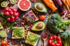 Studiul care a vrut să-i facă pe bărbați vegani a dat chix. Dieta nu e considerata de acestia ca fiind suficiernt de masculină