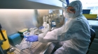 Sute de fiole cu virusuri mortale au dispărut dintr-un laborator. Breșă majoră de biosecuritate

