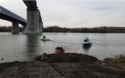 Tânără de 18 ani, căutată de scafandri. Fata s-a aruncat de pe podul de la Cernavodă