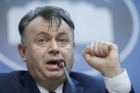 Tătaru: Vom ridica restricţiile în funcţie de evoluţie, pe regiuni. Trebuie să ne obişnuim ca pe perioada verii să avem ca vecin virusul